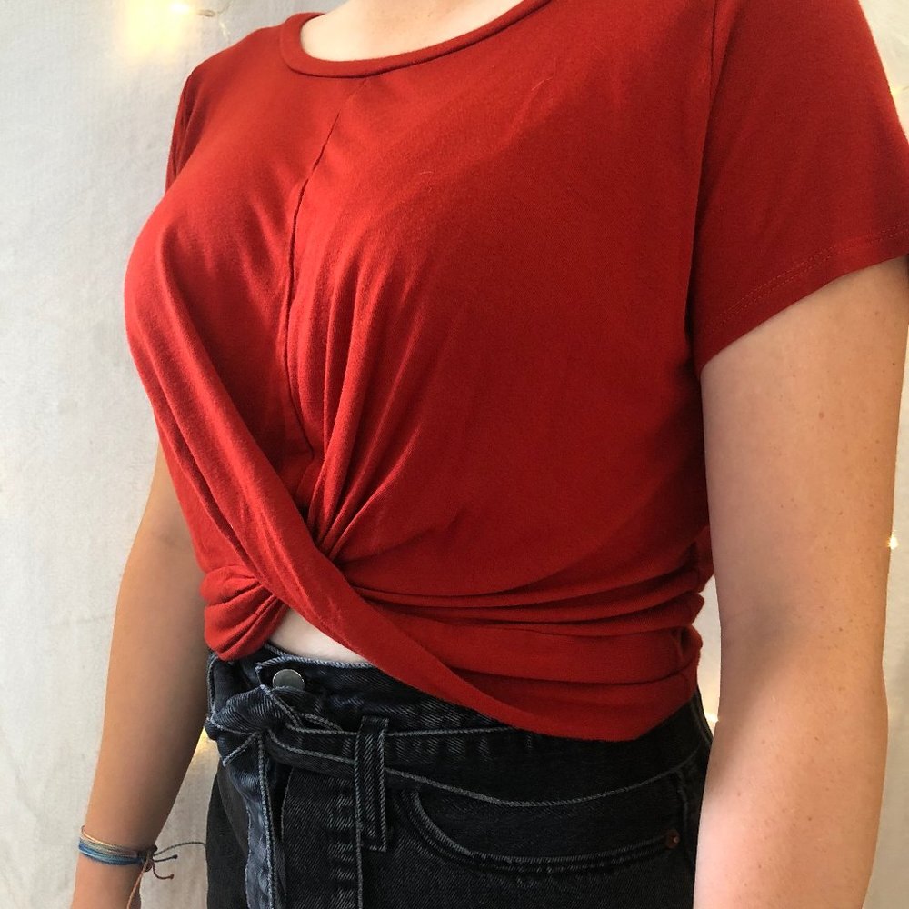 Cropped Gaze top